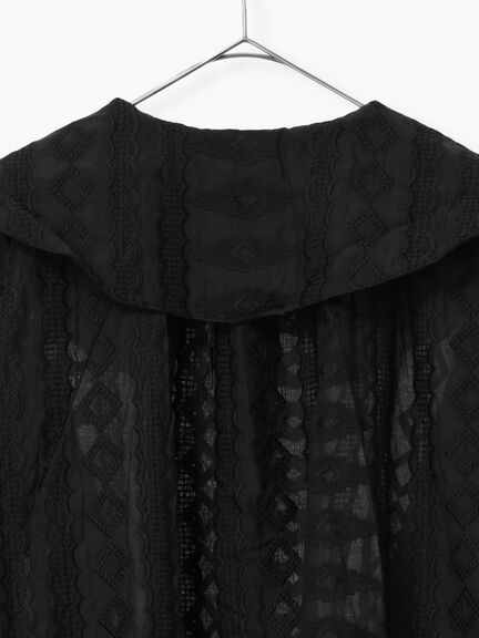 シアー総刺繍コート（オフホワイト/ブラック）｜TSUHARU by Samansa Mos2（ツハルバイサマンサモスモス）通販