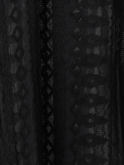 シアー総刺繍コート（オフホワイト/ブラック）｜TSUHARU by Samansa Mos2（ツハルバイサマンサモスモス）通販