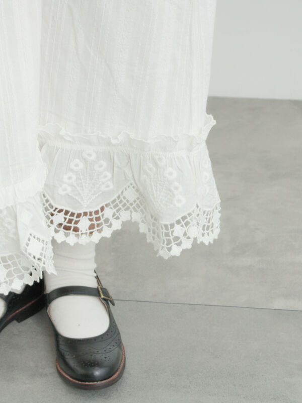 WHITE COLLECTION】スカラップ刺繍キャミワンピース（ホワイト