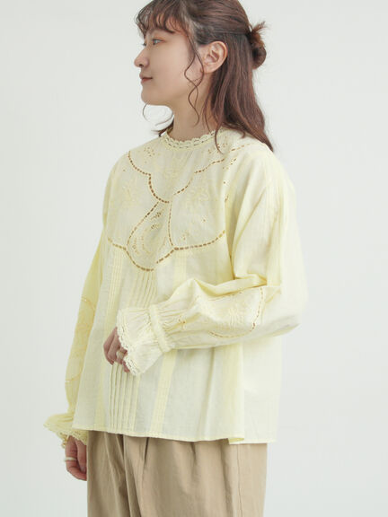 ドビーカットワーク刺繍ブラウス（オフホワイト/グレー/イエロー）｜TSUHARU by Samansa Mos2（ツハルバイサマンサモスモス）通販
