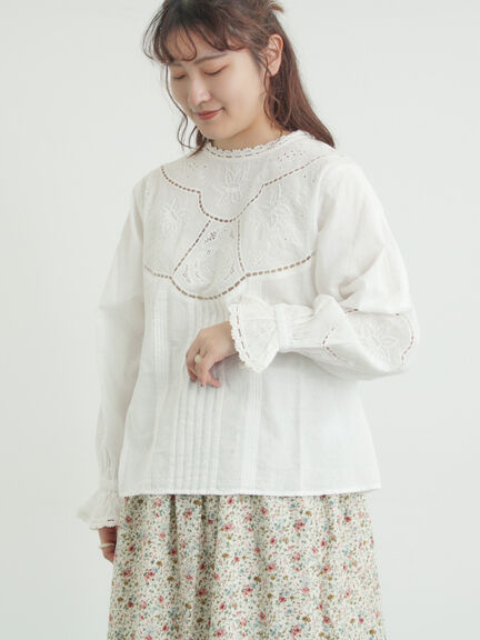 ドビーカットワーク刺繍ブラウス（オフホワイト/グレー/イエロー）｜TSUHARU by Samansa Mos2（ツハルバイサマンサモスモス）通販