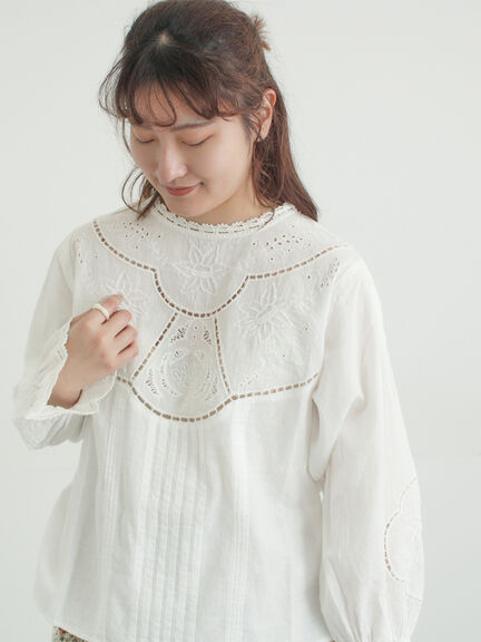 ドビーカットワーク刺繍ブラウス（オフホワイト/グレー/イエロー）｜TSUHARU by Samansa Mos2（ツハルバイサマンサモスモス）通販