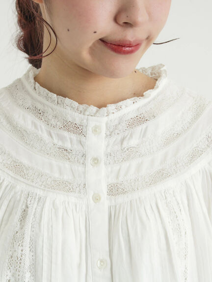 リバーレースラウンド切替ブラウス（オフホワイト/ブラック）｜TSUHARU by Samansa Mos2（ツハルバイサマンサモスモス）通販