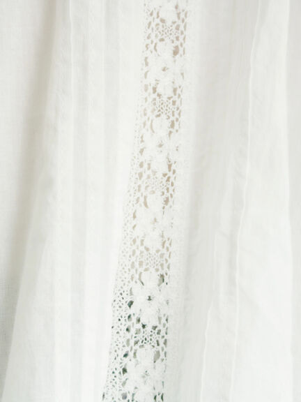 リバーレースラウンド切替ブラウス（オフホワイト/ブラック）｜TSUHARU by Samansa Mos2（ツハルバイサマンサモスモス）通販