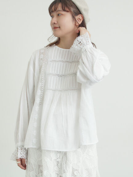 【WHITE COLLECTION】リバーレースピンタックブラウス（ホワイト）｜TSUHARU by Samansa Mos2（ツハルバイサマンサモスモス）通販