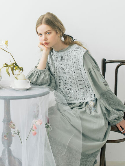 【WEB限定 Sサイズ】ランダム刺繍レース切替ワンピース（オフホワイト/チャコールグレー/ミント）｜TSUHARU by Samansa Mos2（ツハルバイサマンサモスモス）通販