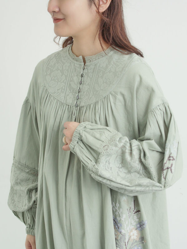 美品 ワンダフルワールド 刺繍レースリボン大判ストール グリーン@NH17 TWEED MILL（ツイードミル） 【当店別注】 TWEEDMILL 70-190 マフラー