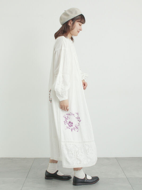 WEB限定 Sサイズ】ランダム刺繍レース切替ワンピース（オフホワイト
