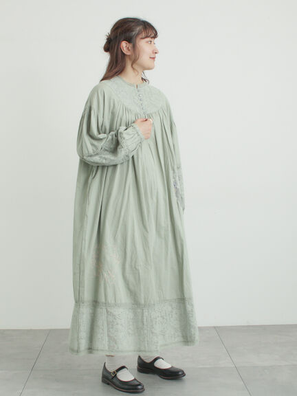 【WEB限定 Sサイズ】ランダム刺繍レース切替ワンピース（オフホワイト/チャコールグレー/ミント）｜TSUHARU by Samansa Mos2（ツハルバイサマンサモスモス）通販