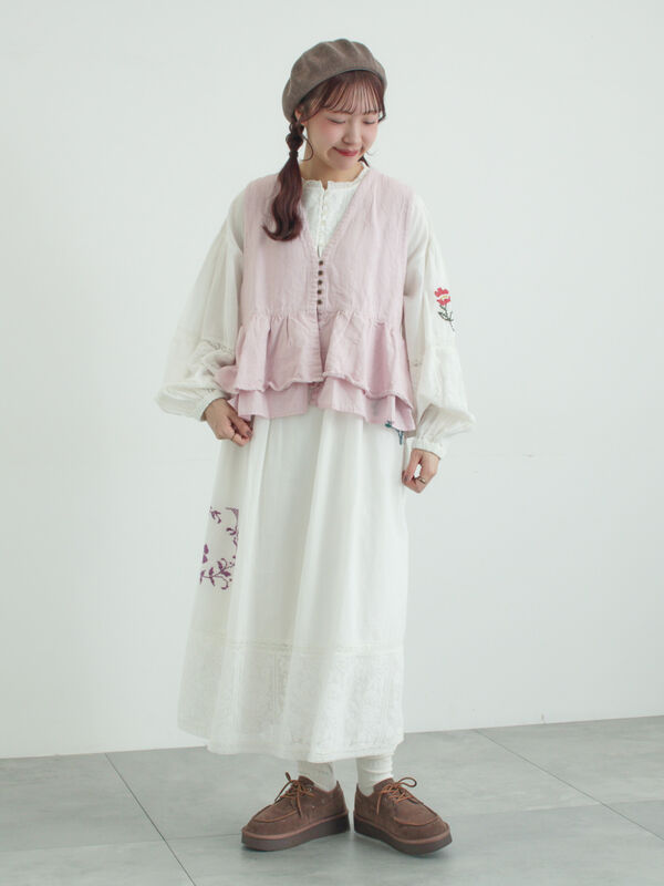 WEB限定 Sサイズ】ランダム刺繍レース切替ワンピース(オフホワイト WEB限定 Sサイズ】ランダム刺繍レース切替ワンピース(オフホワイト
