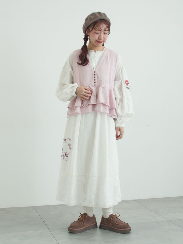 WEB限定 Sサイズ】ランダム刺繍レース切替ワンピース（オフホワイト