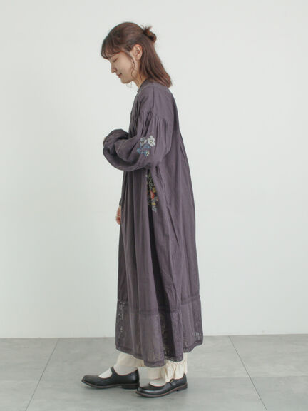 【WEB限定 Sサイズ】ランダム刺繍レース切替ワンピース（オフホワイト/チャコールグレー/ミント）｜TSUHARU by Samansa Mos2（ツハルバイサマンサモスモス）通販