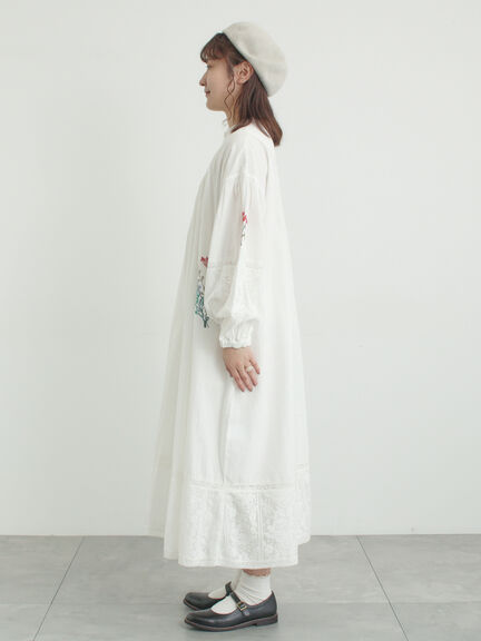 【WEB限定 Sサイズ】ランダム刺繍レース切替ワンピース（オフホワイト/チャコールグレー/ミント）｜TSUHARU by Samansa Mos2（ツハルバイサマンサモスモス）通販