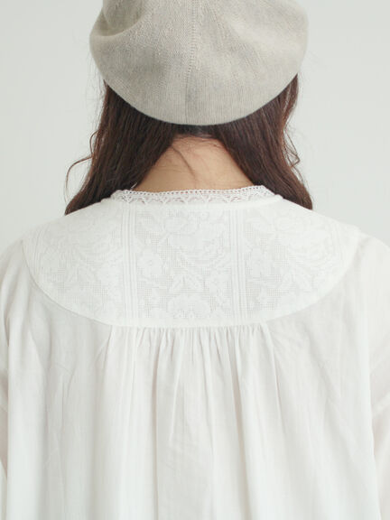 【WEB限定 Sサイズ】ランダム刺繍レース切替ワンピース（オフホワイト/チャコールグレー/ミント）｜TSUHARU by Samansa Mos2（ツハルバイサマンサモスモス）通販