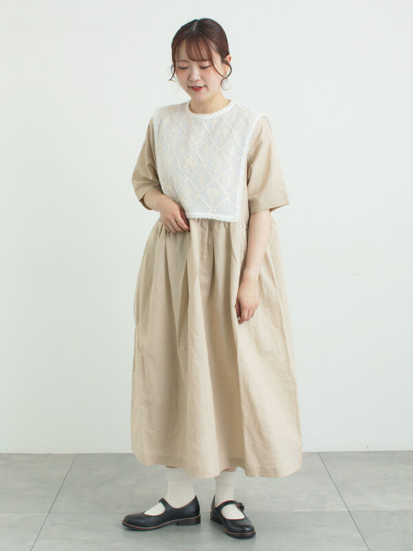 WEB限定 Sサイズ】メッシュ花刺繍ベスト付きワンピース