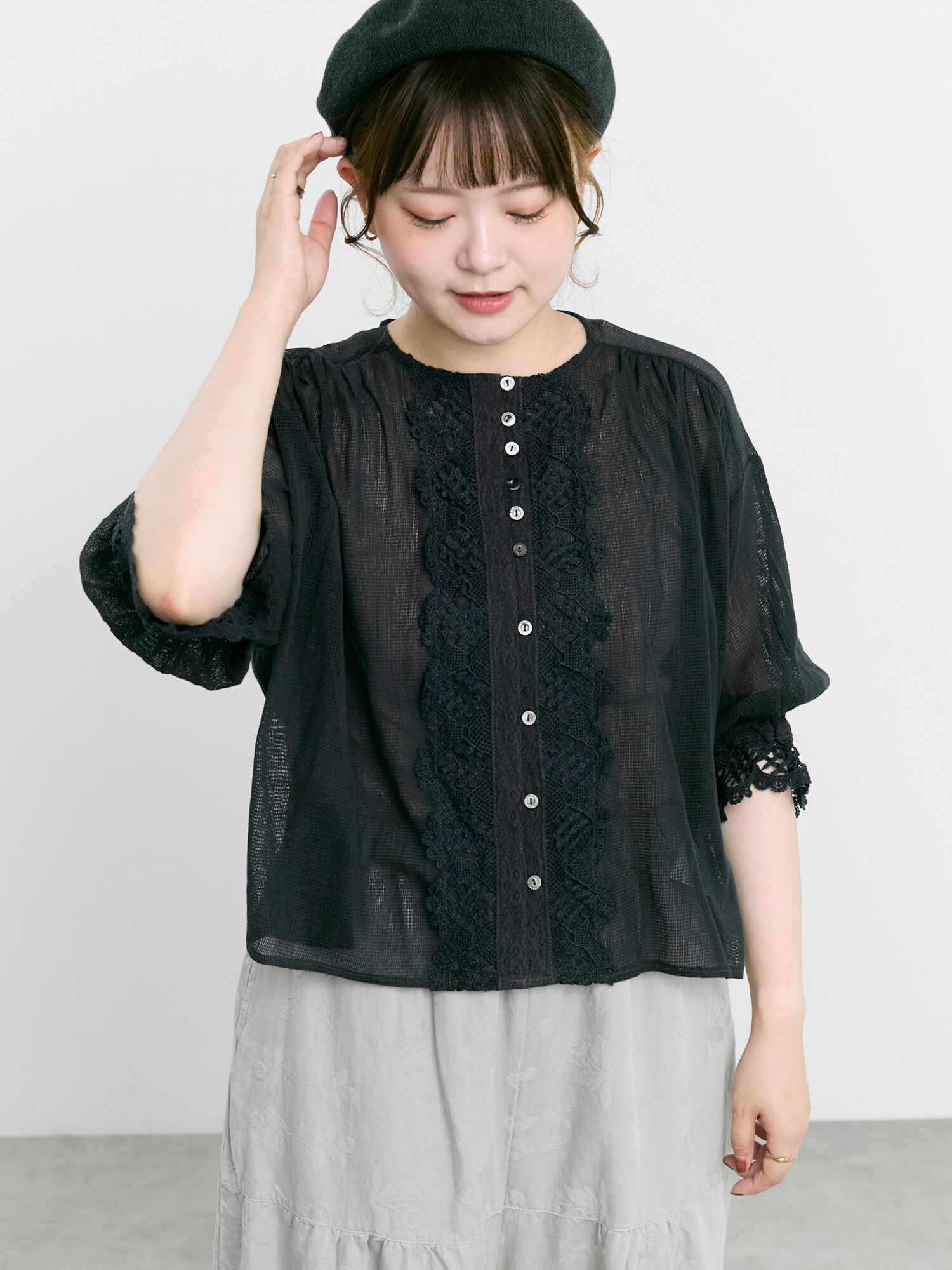 ツハルバイサマンサモスモス　羽織レースブラウス（ブラック）新品未使用 メッシュはおりレースブラウス（ブラック/ バーガンディ/キナリ