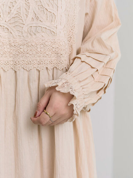 【ecru×brown collection】バテンレースワンピース【WEB限定 Sサイズ】（ブラウン/エクリュ）｜TSUHARU by Samansa Mos2（ツハルバイサマンサモスモス）通販