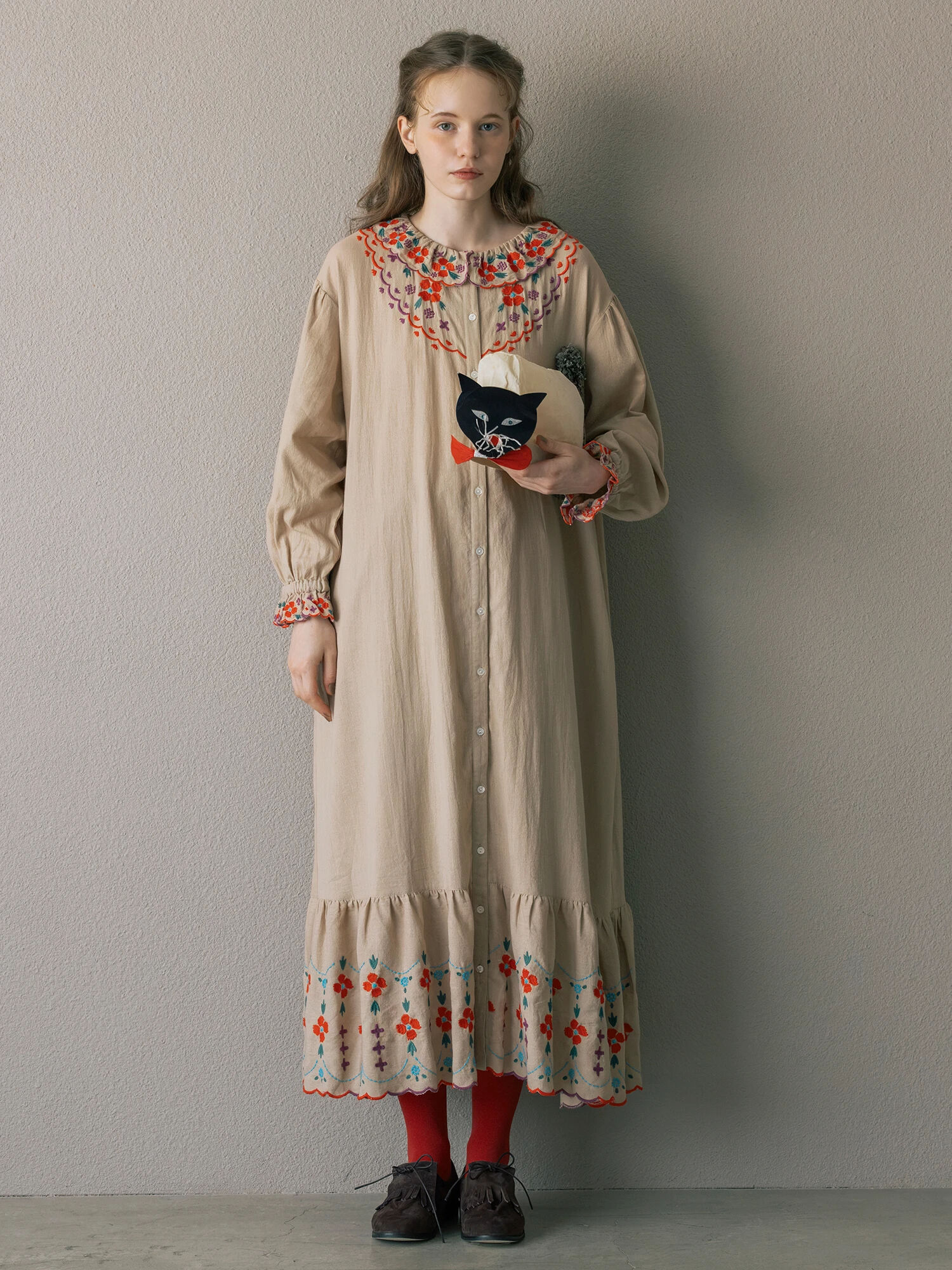 Embroidery collection】カラフル刺繍ワンピース【WEB限定 Sサイズ