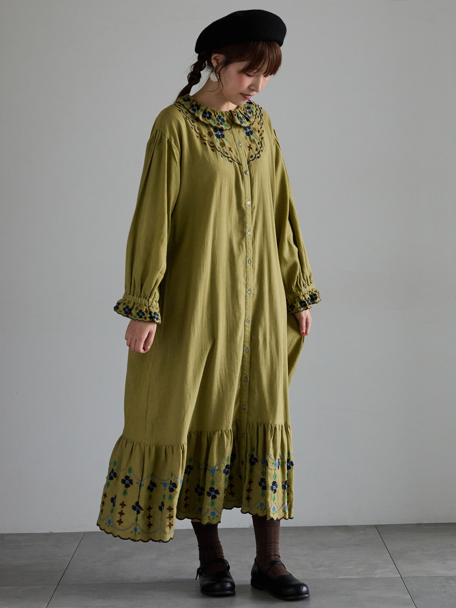 Embroidery collection】カラフル刺繍ワンピース【WEB限定 Sサイズ