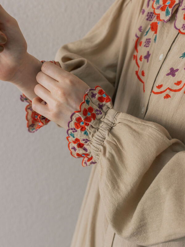 Embroidery collection】カラフル刺繍ワンピース【WEB限定 Sサイズ