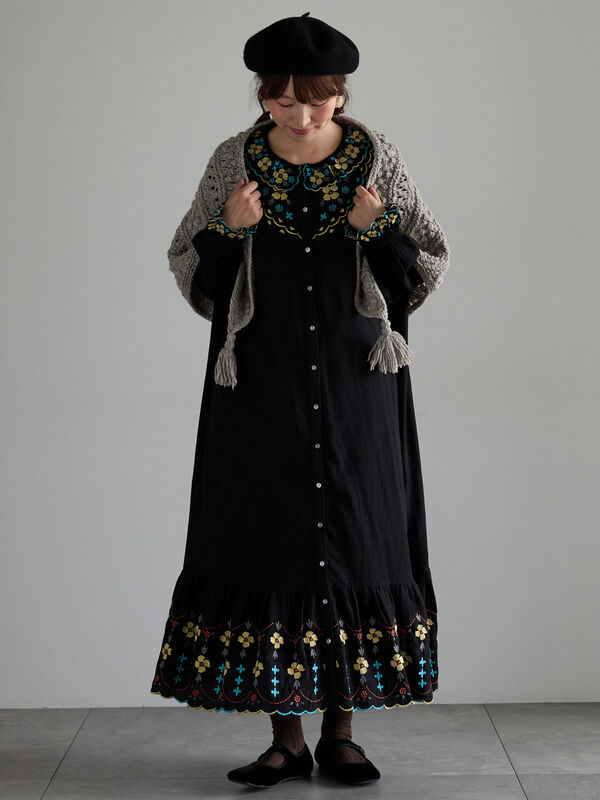 Embroidery collection】カラフル刺繍ワンピース【WEB限定 Sサイズ