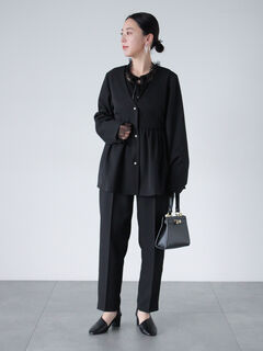 em. ペプラムジャケット　ブラック黒 em. エムドット ジャケット ノーカラー アウター 23春夏