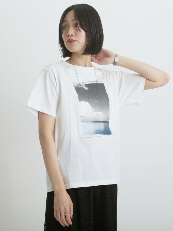 セール】 フォトプリントTシャツ(ホライゾン)（オフホワイト/Sグレー