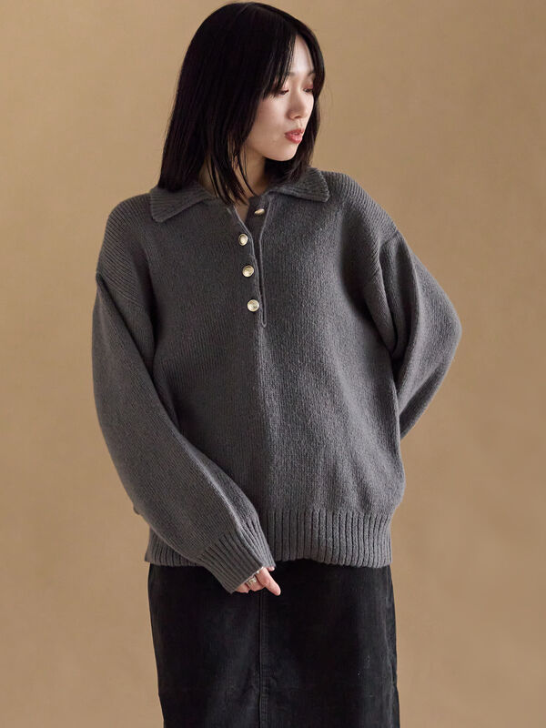 セール】 モヘヤライク衿付ニットプルオーバー（チャコールグレー