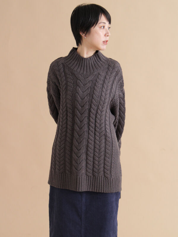 セール】 ハイネックケーブルニットプルオーバー（オフホワイト