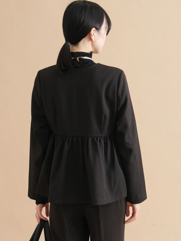 ペプラムジャケット（ブラック/ライトベージュ/アウター/ジャケット