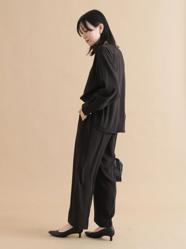 ノーカラーブラウス（ブラック/ライトベージュ/トップス/シャツ