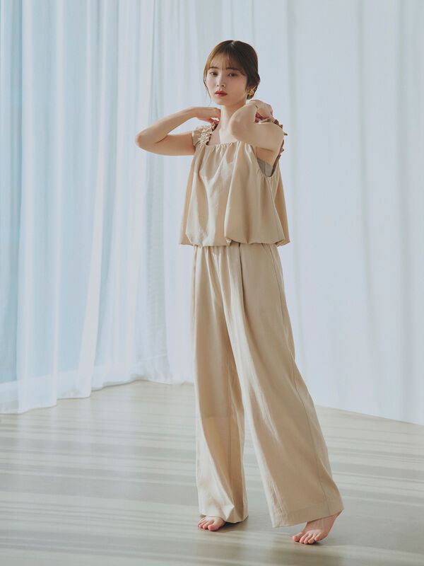 セール】 キャミブラウス【セットアップ可】（ブラック/ベージュ