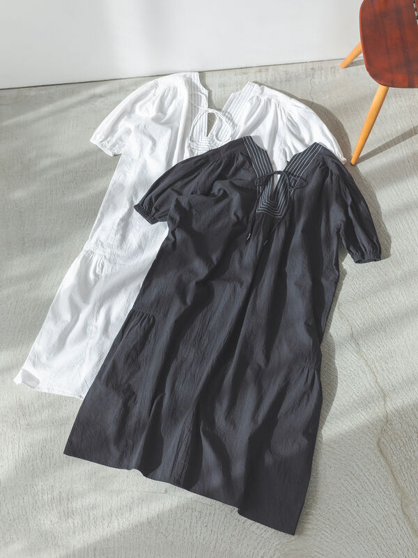 セール】 前後2WAYステッチワンピース（オフホワイト/ブラック