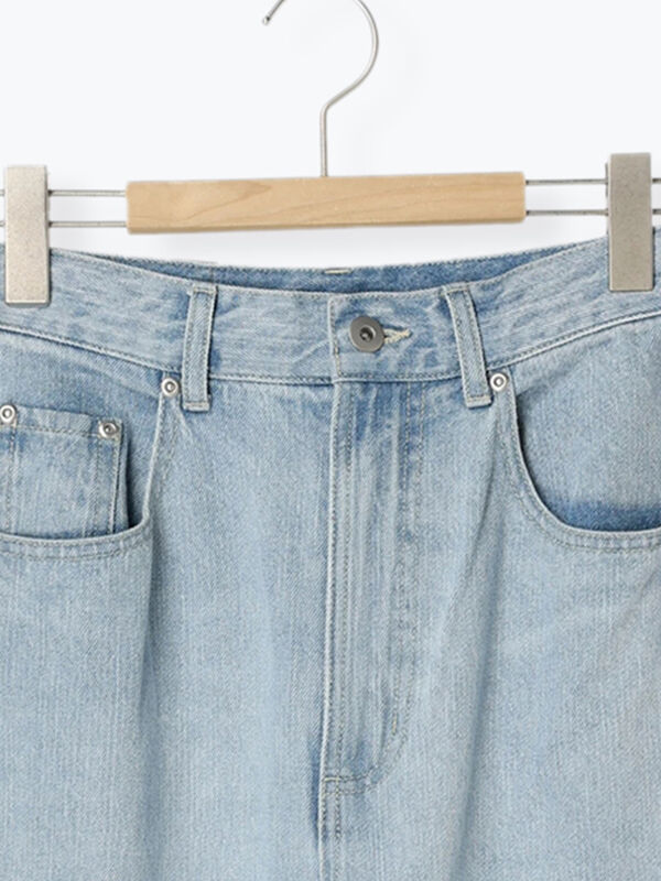 ナローストレートデニムパンツ（デニムパンツ・ジーンズ