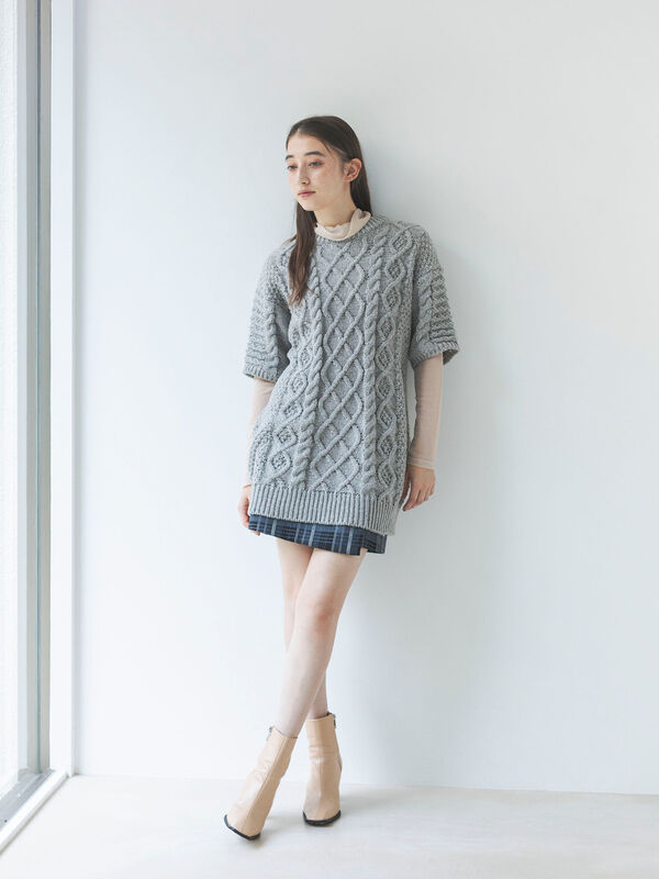 ケーブル編みニットワンピース（グレー/モカ/ワンピース