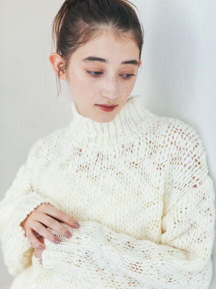 スラブヤーンニットプルオーバー（サックスブルー/キナリ）｜sō4ū（ソウフォーユー）通販