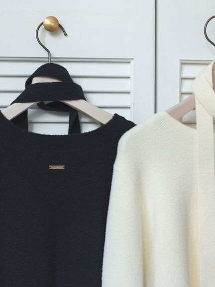 マフラー付きミニシャギープルオーバー（ブラック/キナリ）｜sō4ū（ソウフォーユー）通販