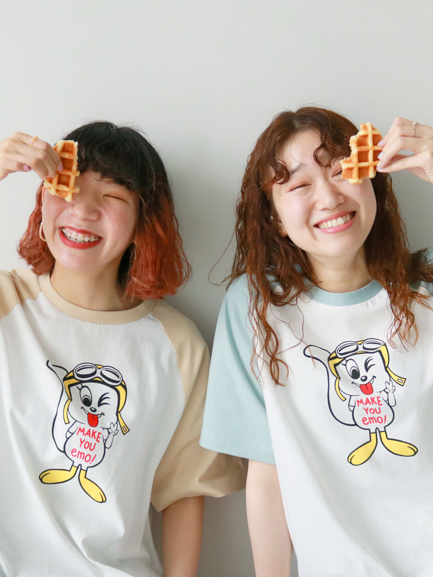 ポッププリントtシャツ ベージュ サックスブルー トップス カットソー Betty 39 S Blue ベティーズブルー 公式通販