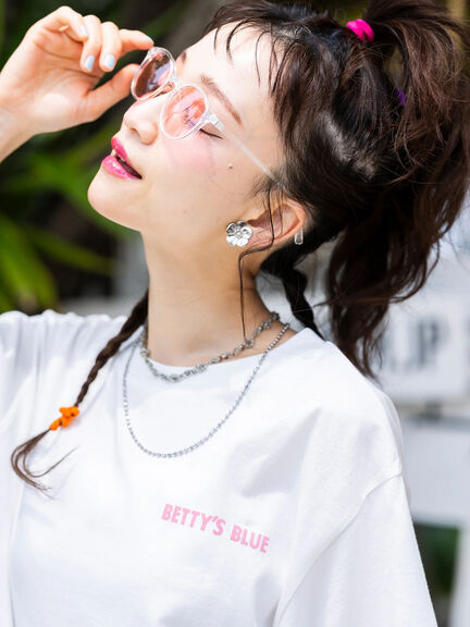 ショッパー柄 バックプリントTシャツ（ピンク/レッド/パープル）｜BETTY'S BLUE（ベティーズブルー）通販