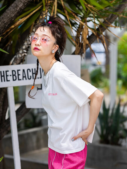 ショッパー柄 バックプリントTシャツ（ピンク/レッド/パープル）｜BETTY'S BLUE（ベティーズブルー）通販