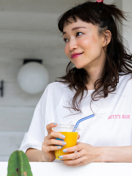 ショッパー柄 バックプリントTシャツ（ピンク/レッド/パープル）｜BETTY'S BLUE（ベティーズブルー）通販