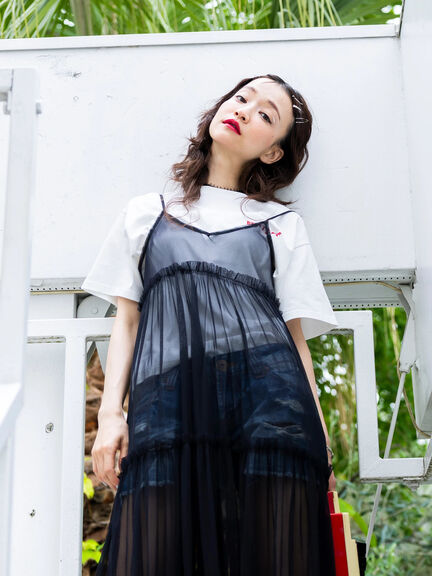 ショッパー柄 バックプリントTシャツ（ピンク/レッド/パープル）｜BETTY'S BLUE（ベティーズブルー）通販