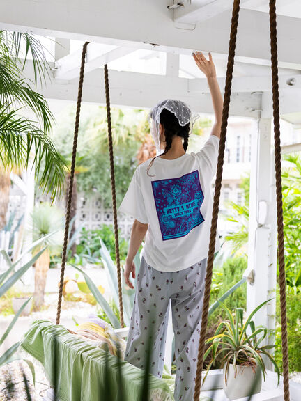 ショッパー柄 バックプリントTシャツ（ピンク/レッド/パープル）｜BETTY'S BLUE（ベティーズブルー）通販