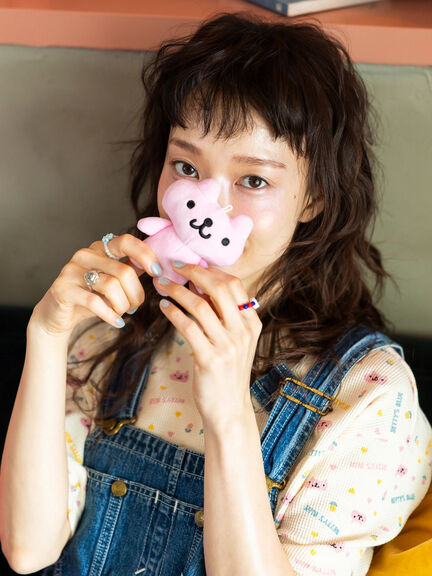 エイミーちゃん総柄プリント ワッフルT（クリーム）｜BETTY'S BLUE（ベティーズブルー）通販