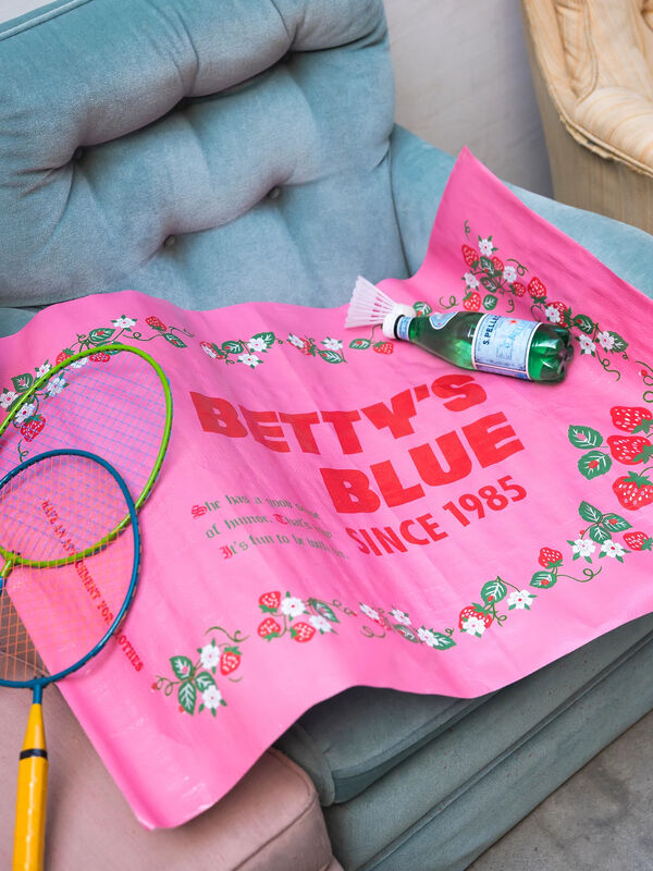 セール】 BETTY'S BLUE レジャーシート（ピンク/雑貨/その他雑貨