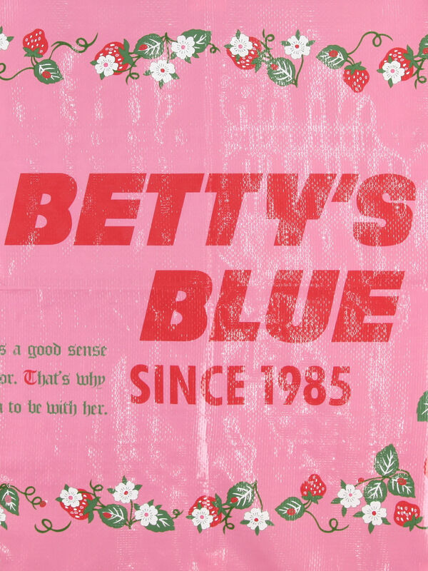 絶版‼️ CUTIE BETTY'S BLUE BOOK セール】 BETTY'S BLUE レジャーシート（ピンク/雑貨/その他雑貨