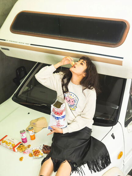 エイミーちゃん プリントプルオーバー（グレー）｜BETTY'S BLUE（ベティーズブルー）通販