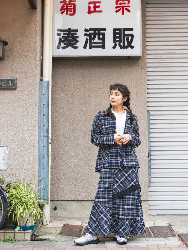 セール】 BETTY'S BLUE チェック柄スカート（レッド/ネイビー/ボトムス