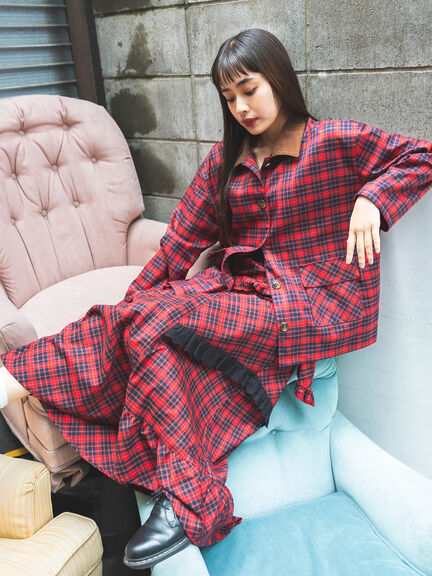 カネコイサオ　オーバーブラウス　レッド ボリュームギャザーブラウス