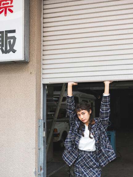 BETTY’S BLUE シャツジャケット（レッド/ネイビー）｜BETTY'S BLUE（ベティーズブルー）通販